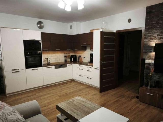 Polecam 81 m² na Ursynowie z dwoma balkonami i garażem!