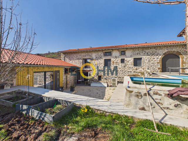 Polignac ! Magnifique ferme rénové 227m2