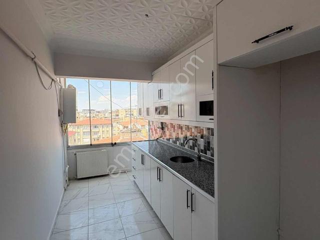 Polis Okulu Aşağısı Satılık Yapılı Daire