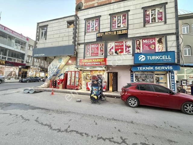 Polisokulu Ana Cadde Üzerinde 3 Katlı Her Kullanıma Uygun 5+1 !