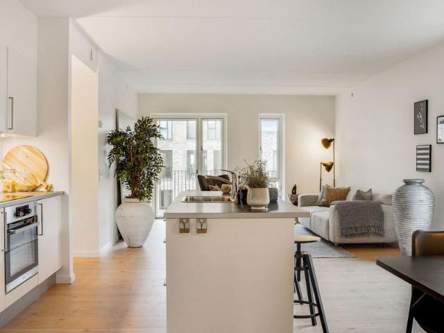 Pollenvænget 70, st th
