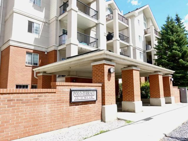 POLO TERRACE 2 Bed + Den Condo in Beltline | All Utilities Included | Parking