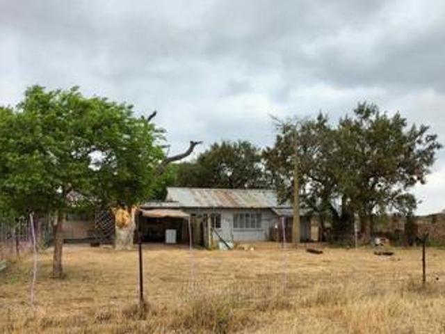 polokwane 3.7 ha plot with 3 homes o.