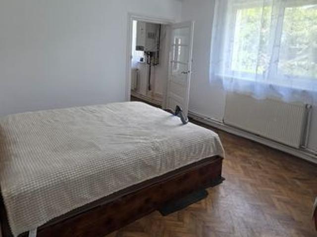 POPESTI LEORDENI, Central, 4 cam., 600 M2 Curte