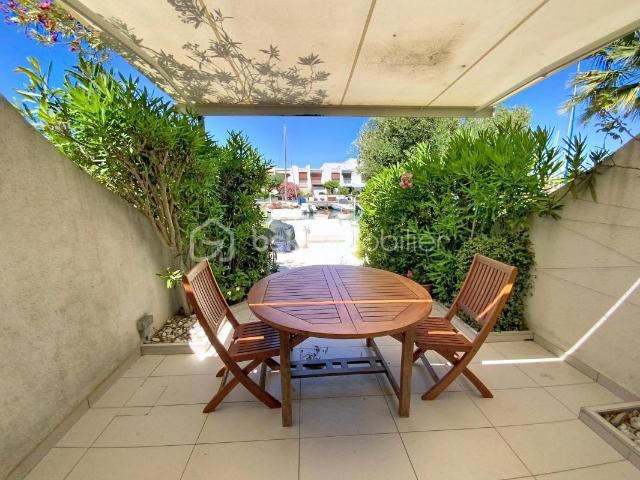 PORT CAMARGUE MARINA EN TRIPLEX AVEC APPONTEMENT 105m2