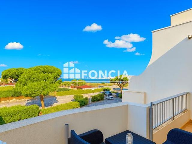 Port Camargue, Plage Nord, Grand Studio cabine de 27 m2 avec terrasse de 8 m2 Vue Mer, parking et cellier