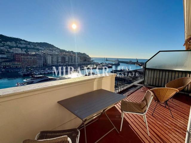 Port de Nice: Rare Dernier Etage 67m² Nice