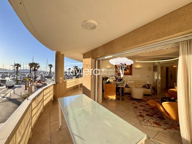 Port De Cavalaire Vue Mer 50m de la plage ! 73m² Cavalaire sur Mer