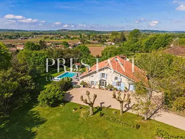Port de Lanne 40300 Achat / Vente maison 14 pièces t14 au dernier étage piscine