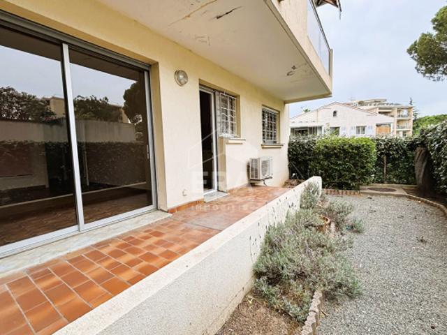 PORT FREJUS 2. Appartement 2 pièces 47 m2