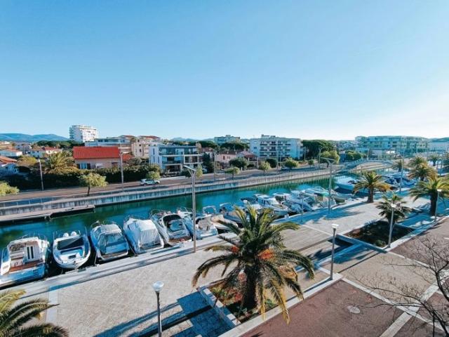 PORT FRÉJUS II Superbe appartement 3/4 Pièces de standing