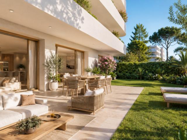 PORT FRÉJUS – JARDIN PRIVATIF DE 97 M² & TERRASSE – SUPERBE T4 PRESTIGE