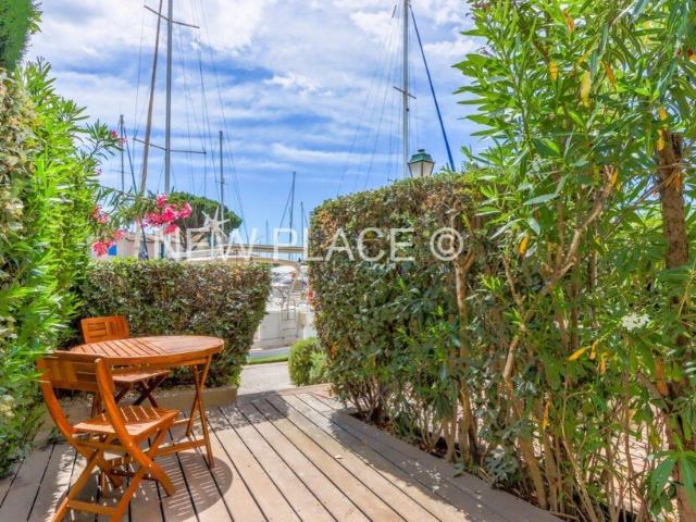 Port Grimaud Bel appartement 2 pièces rénové en rez de jar. 29m² Port Grimaud