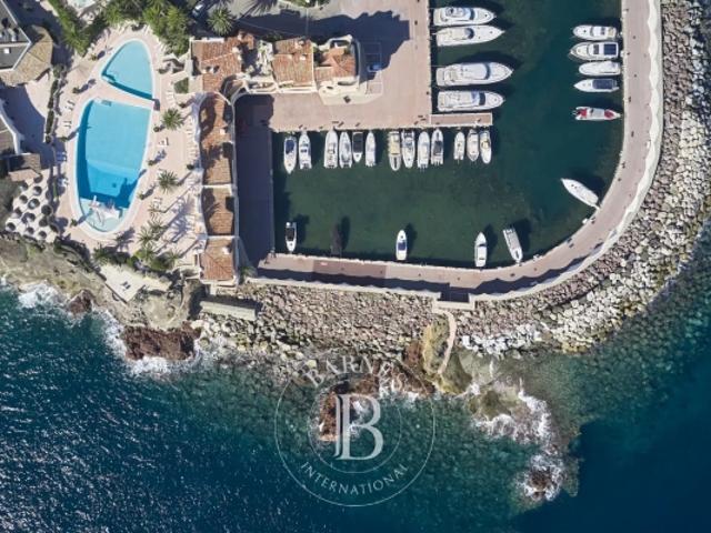 PORT LA GALERE THEOULE SUR MER