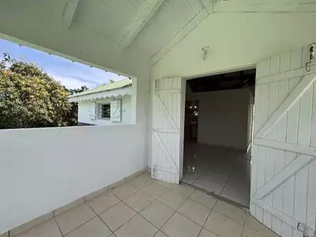 Port Louis 97117 Location appartement 4 pièces t4