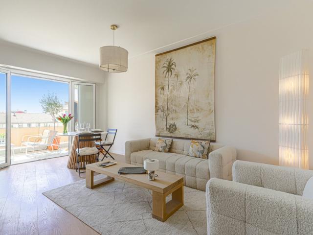 Port — rénové 53 m² avec terrasse de 20 m² orientée sud 53m² Nice