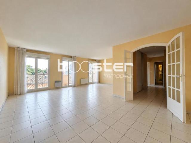 Port Saint Etienne Superbe appartement T3/4