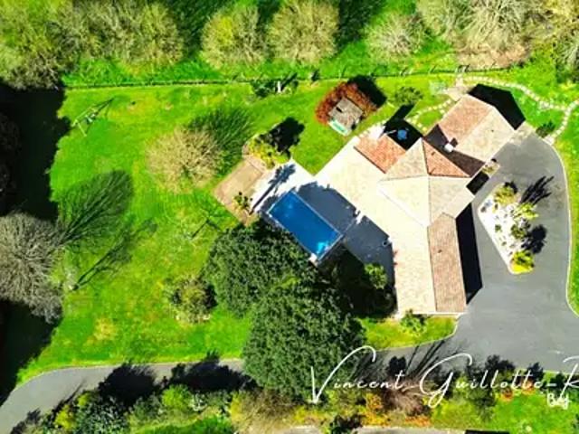 Port Saint Père 44710 Achat / Vente maison 5 pièces t5 piscine terrasse