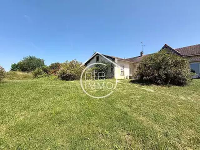 Port Sainte Foy et Ponchapt 33220 Achat / Vente maison 5 pièces t5 au dernier étage
