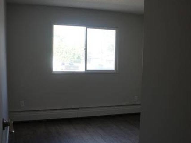 Portage Gardens Apartment For Rent 3505 3535 Portage Ave 441
