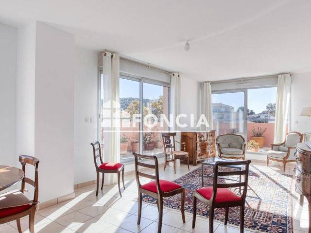Porte Marine VILLA SUR LE TOIT Superbe T3 Dernier Étage – 72