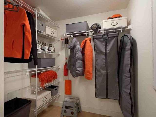 Porter B Building Pet Friendly 1 Bedroom Apartment for Rent at 1888 Victoria Divers, Vancouver, BC V5N 0C4 Kensington Cedar Cottage