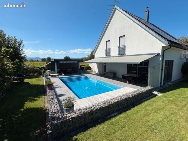 Portes du RIED, dans UN ENVIRONNEMENT EXCEPTIONNEL, très Belle et spacieuse VILLA – piscine, grand terrain & dépendances