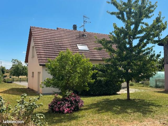 PORTES OUVERTES sur RV le 13/06 de 10h à 13h Sur 697m2 jolie maison familiale 3 ch idéalement située