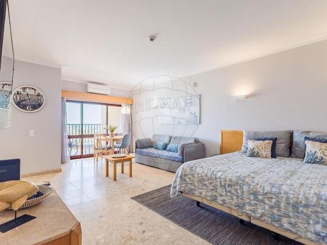 Portimão Algarve 104842463
