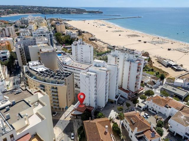 Portimão Algarve 104825326