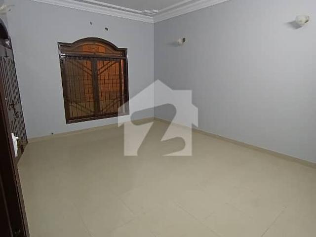 Portion Available For Rent 4 Bed DD 1st Floor Outclass Location Block I Back Side Of Imam Clinic