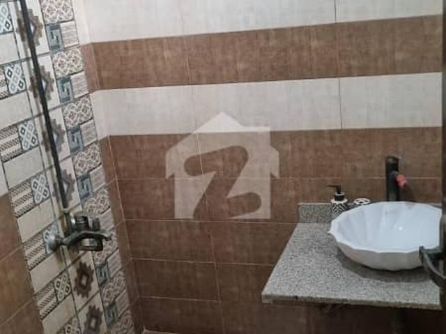 Portion for rent in gulshan e iqbal block 5