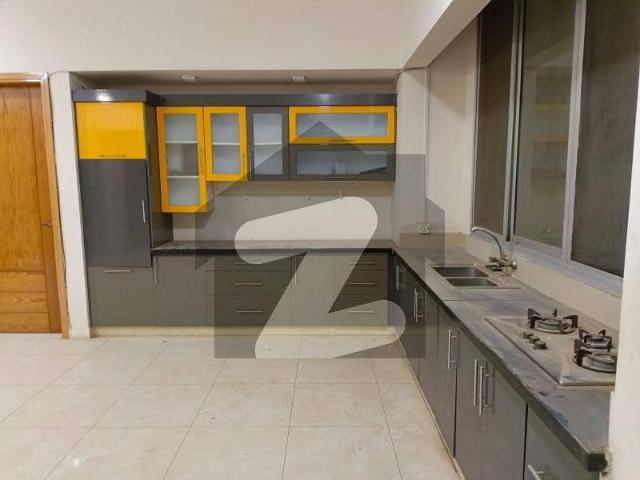 Spacious Upper Portion Is Available In PECHS For Sale