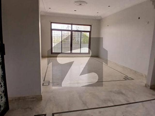 Portion 400 Sq Yd For Rent, 3 BED DD, 1st Floor, Vip LOCATION KESC Society