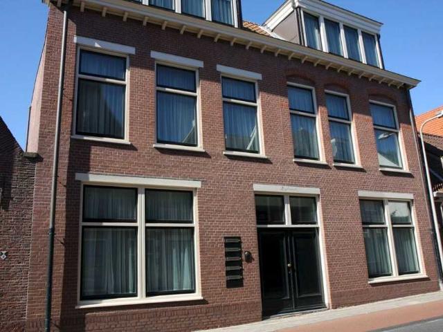 Portiekflat appartement te huur in Overveen