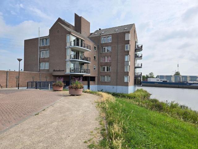 Portiekflat appartement te huur in Geertruidenberg