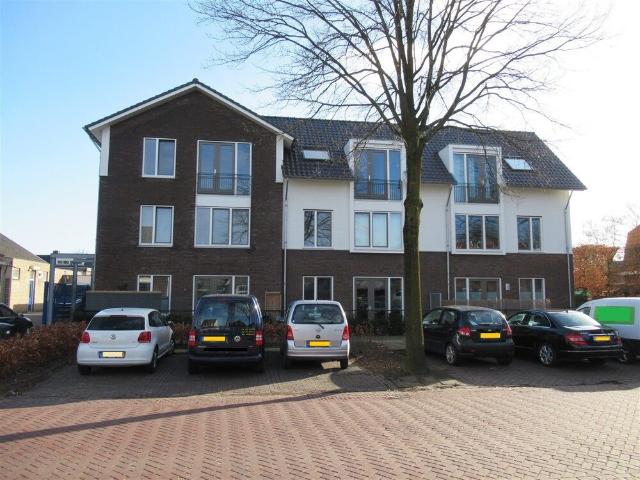 Portiekflat appartement te huur in Geffen