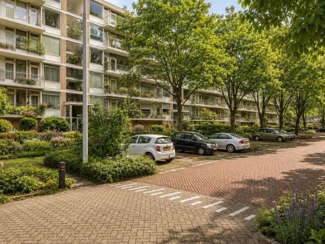 Portiekflat appartement te huur in Leidschendam