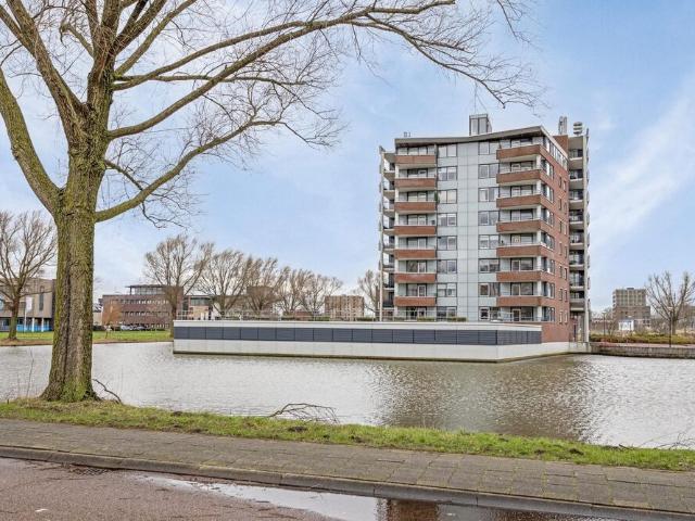 Portiekflat appartement met open portiek te huur in Woerden