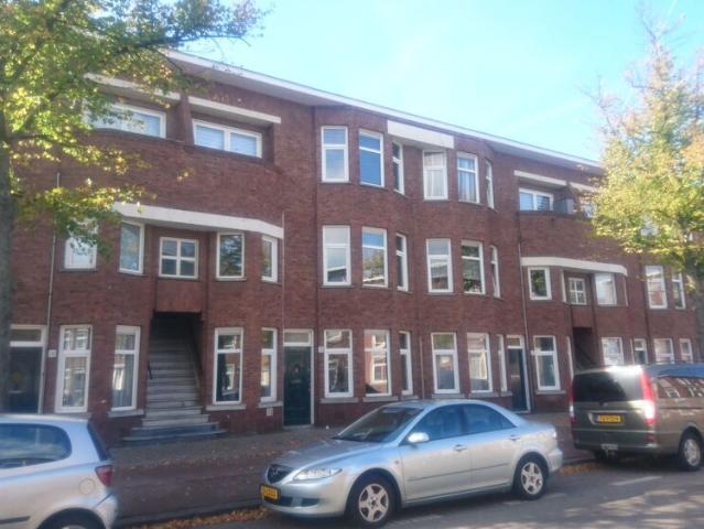 Portiekwoning appartement met open portiek te huur in Den Haag