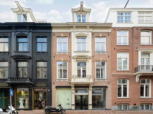 Portiekwoning appartement te huur in Amsterdam