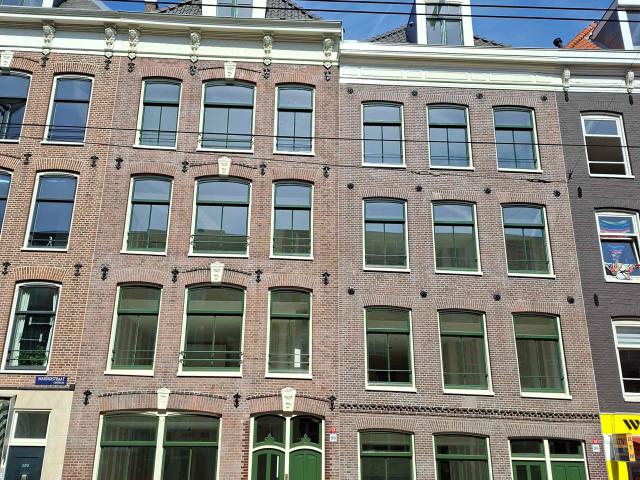 Portiekwoning in Amsterdam