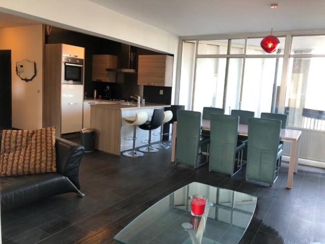 Portiekwoning te huur in Amsterdam