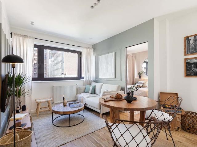 Porto 1 logement à Auteuil
