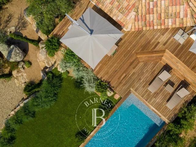 Porto Vecchio, Precojo, Villa 2 chambres, piscine chauffée. 137m² Porto Vecchio