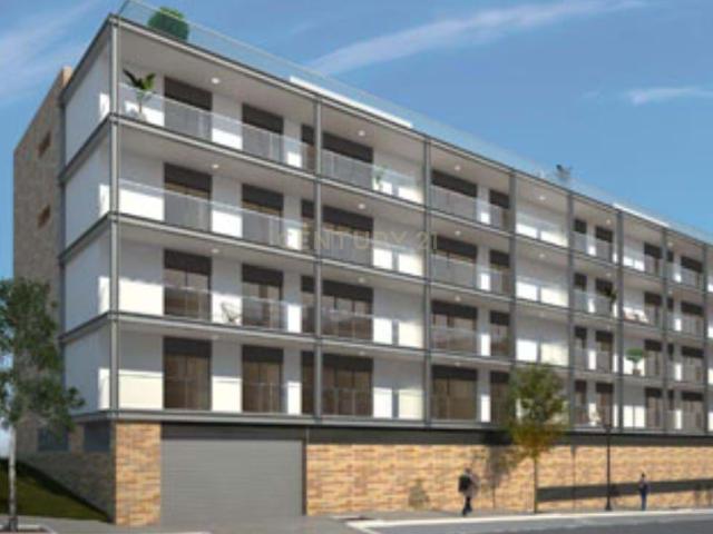 Porto Salvo Apartamento T4 como novo