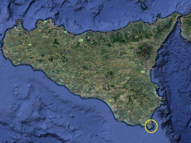 Portopalo di Capo Passero vendesi terreno residenziale 14000 Mq