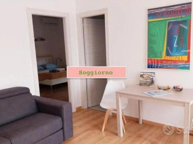 PORTUENSE TRULLO TRILOCALE ARREDATO Con TERRAZZO
