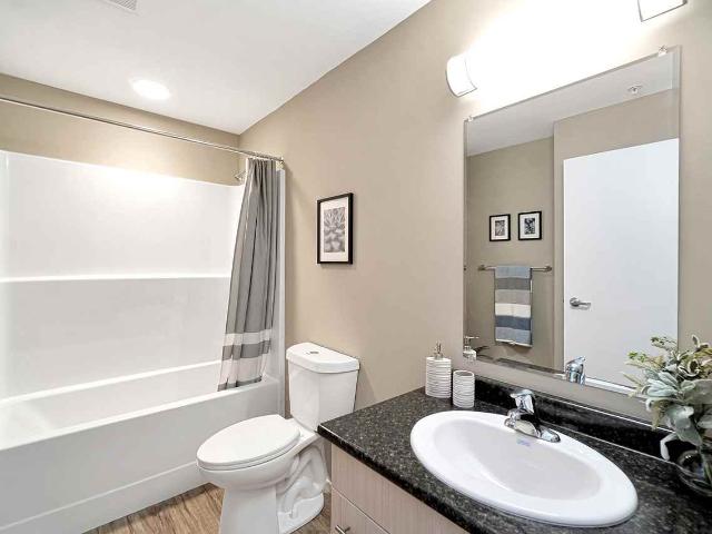 Portview Landing 2 Bedroom Apartment for Rent at 3593a Anderson Avenue, Port Alberni, BC V9Y 0E3