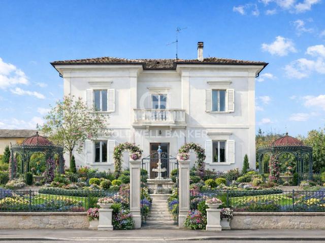 Porzione villa in vendita a Urbania